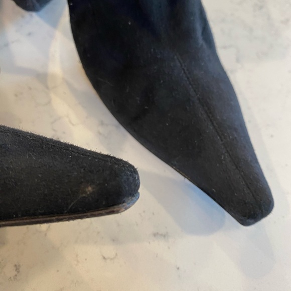 Discounted Shipping! Jimmy Choo Stretch black Suede Pull On Boot- Kitten heel - Picture 15 of 16